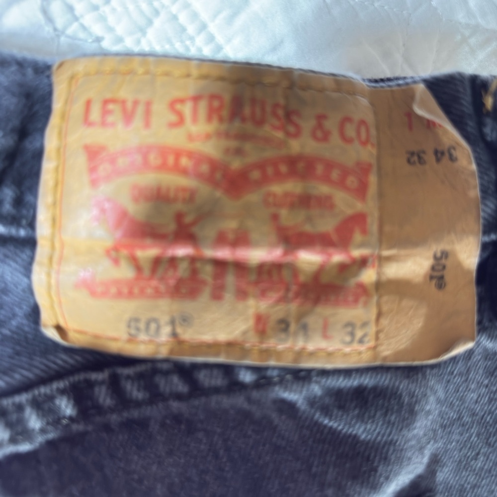 Levi's Men's Dark Gray Straight Jeans - Picture 3 of 3